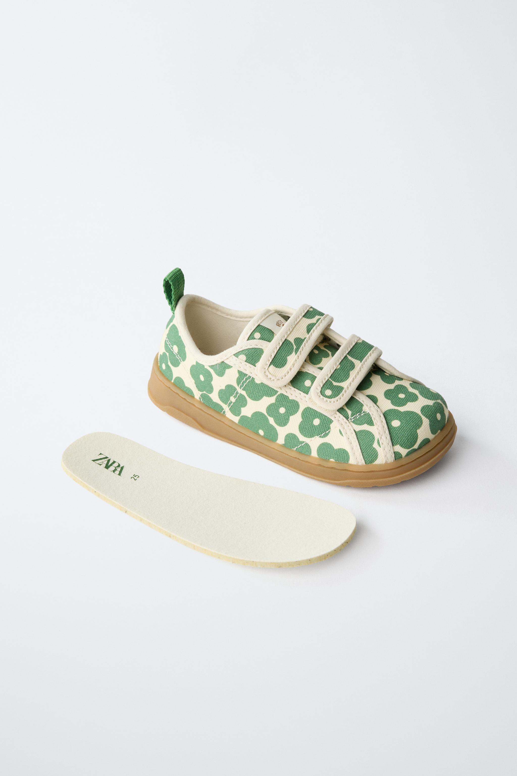 BAREFOOT SNEAKERS